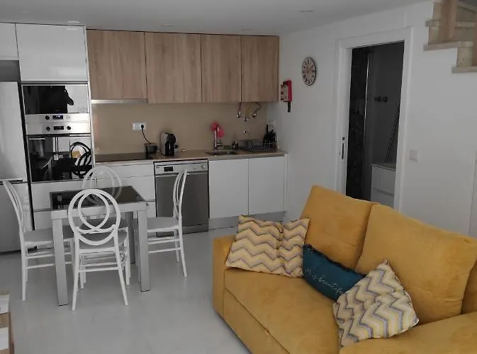 Casinha Bonecas By Viva A Vida - Alojamentos & Vakantiehuis Constância